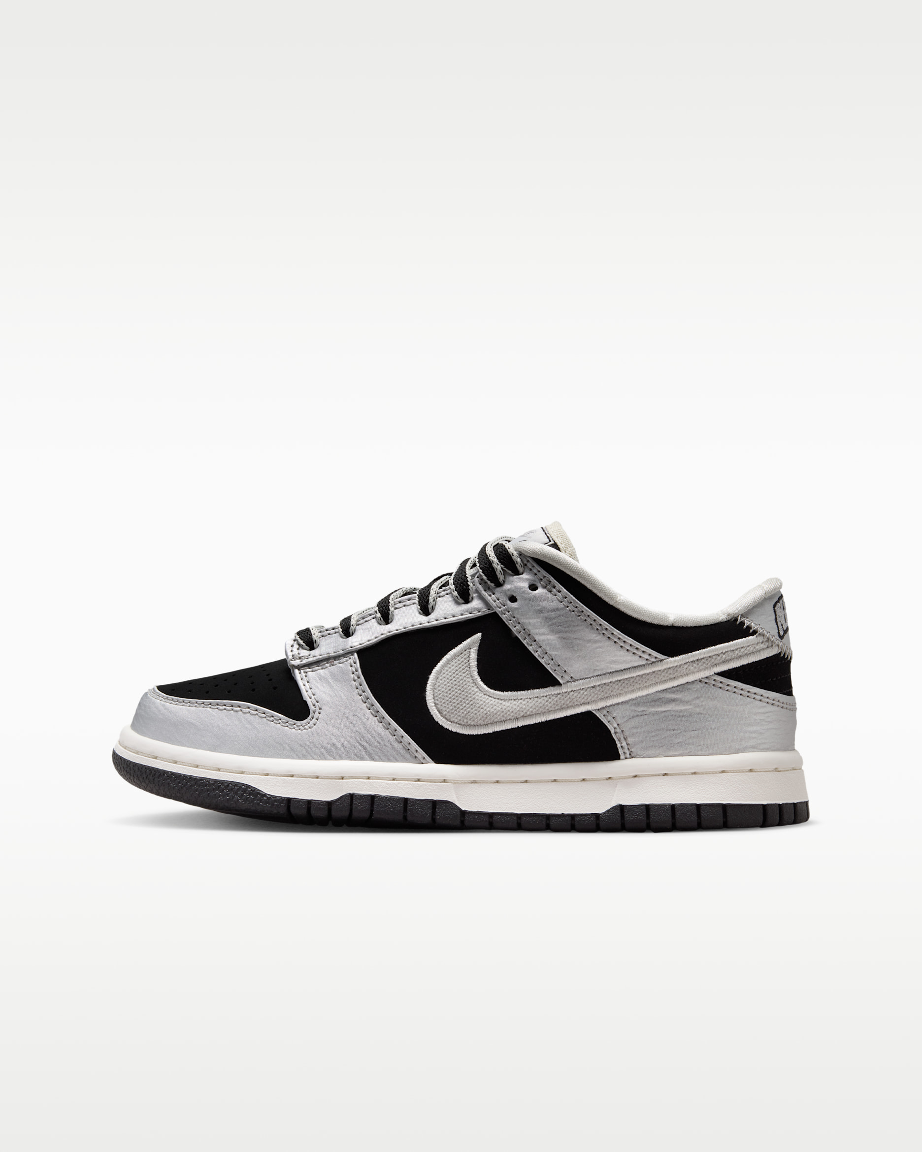 Nike Dunk Low LV8 Big Kids' Shoes. Nike JP